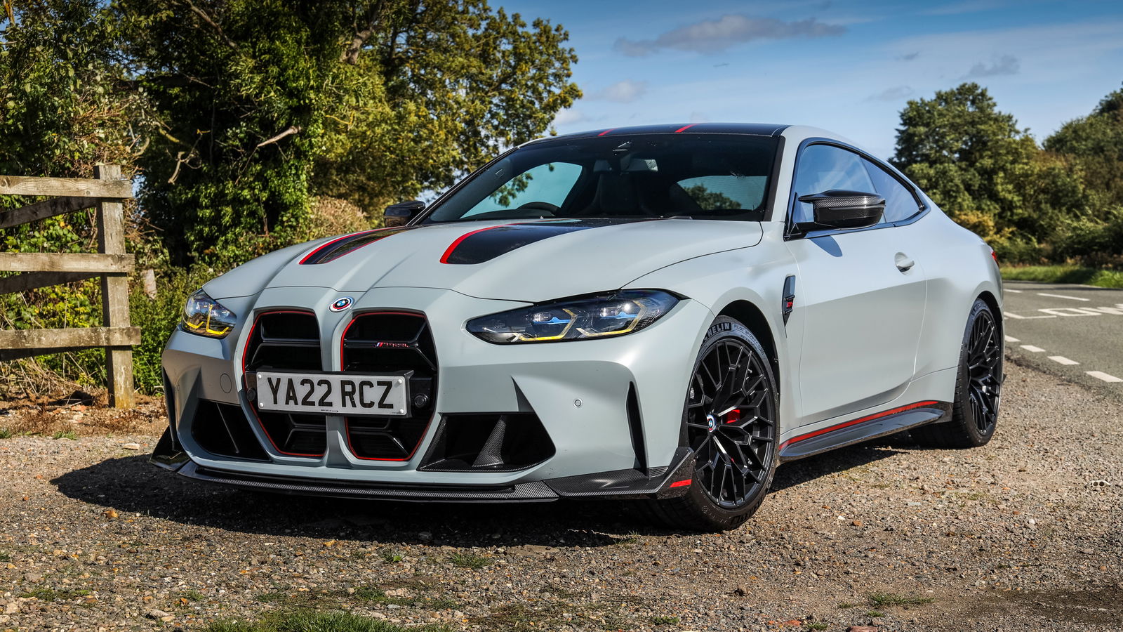BMW M4 CSL - front